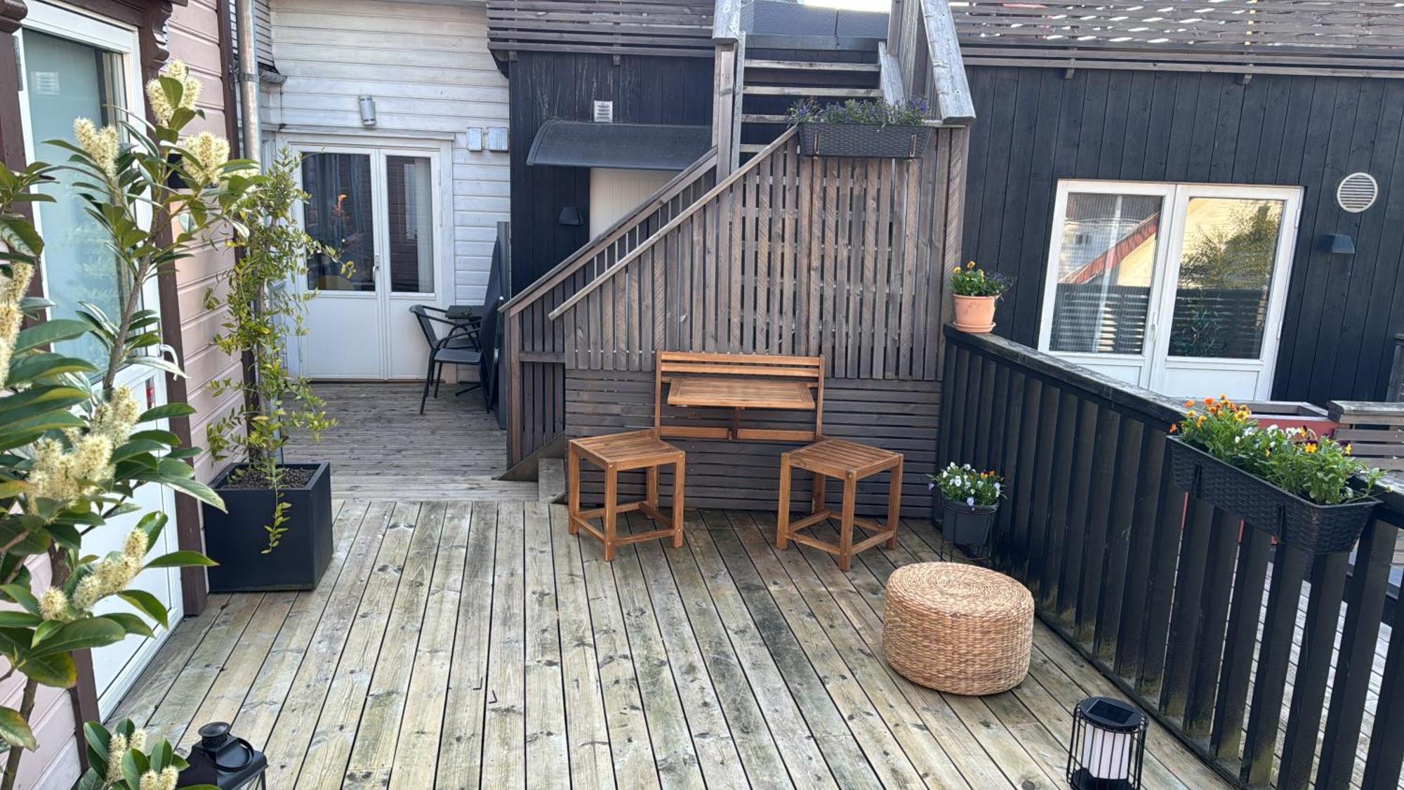Deluxe 2 Bedroom With View And Underground Garage *